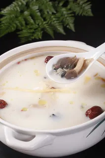 一品乌鸡炖面汤 (4)