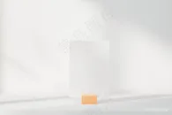 白色纸张墙面