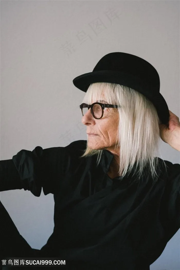 戴黑色礼帽的老奶奶老人图片