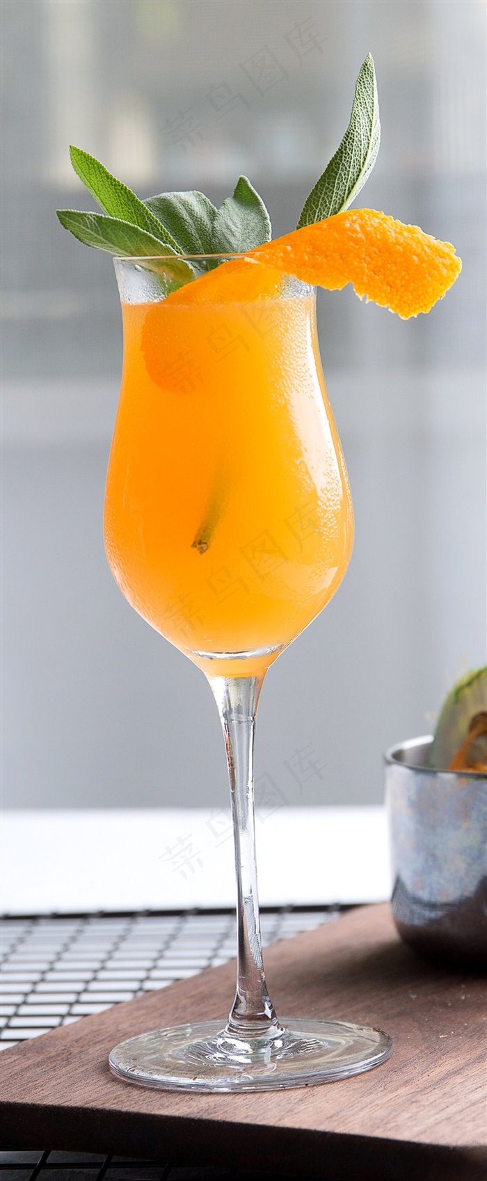 西餐厅的女士鸡尾酒