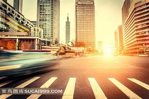 公路上的极速车流 公路上的极速车流