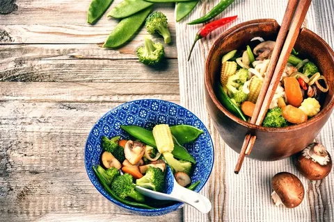 桌子上的中式菜