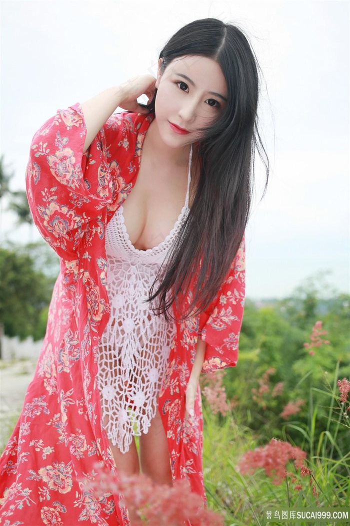 性感女神谢芷馨户外睡衣写真图片