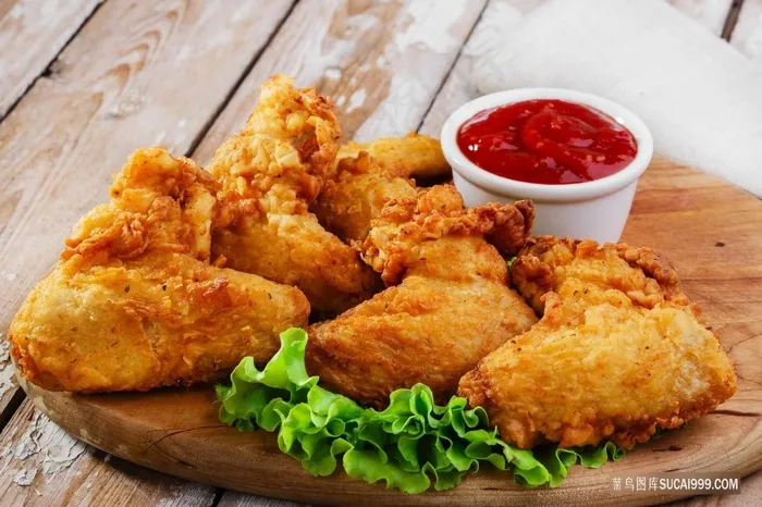 美味油炸鸡翅图片