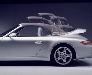 保时捷911GT3敞篷演示分解