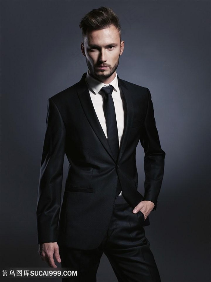 穿正装的商务男士高清图片