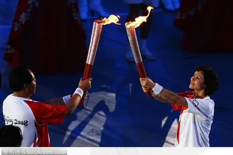 奥运会开幕式-火炬最后一棒 JPG