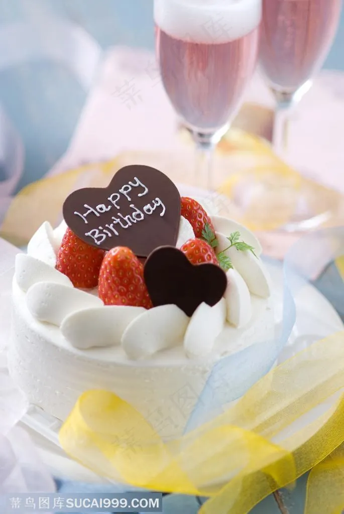 奶油草莓生日蛋糕
