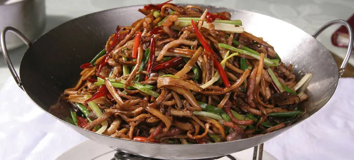 干锅茶树菇