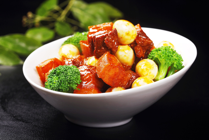 鸽蛋红烧肉 (2)