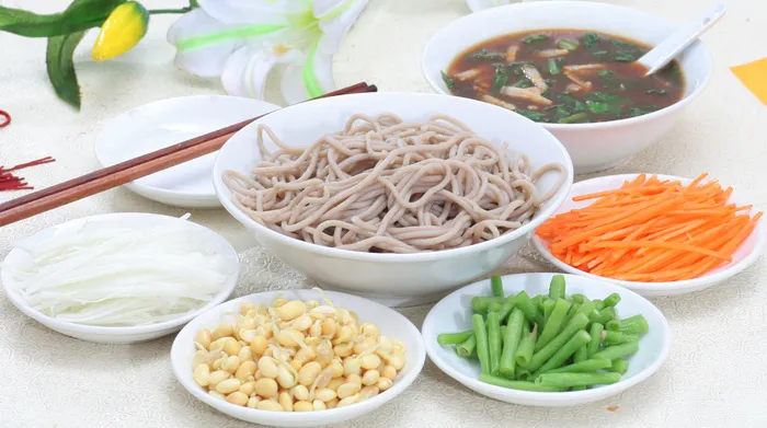 饸饹荞麦面红薯面 大碗5元小碗3元