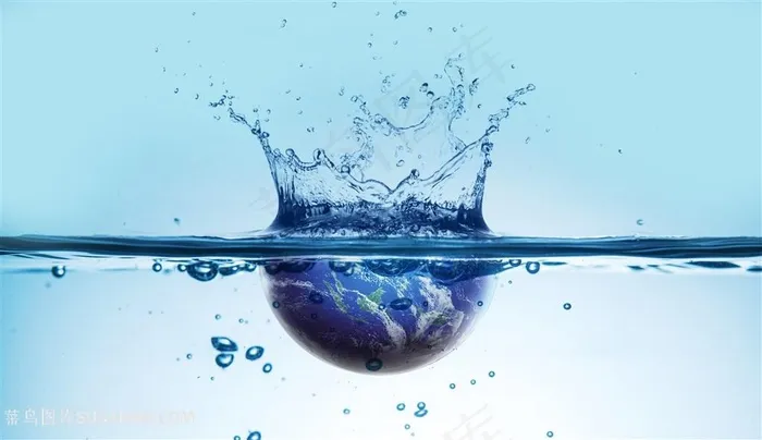 蓝色地球落入水中溅出水花