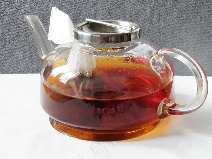 一壶红茶图片