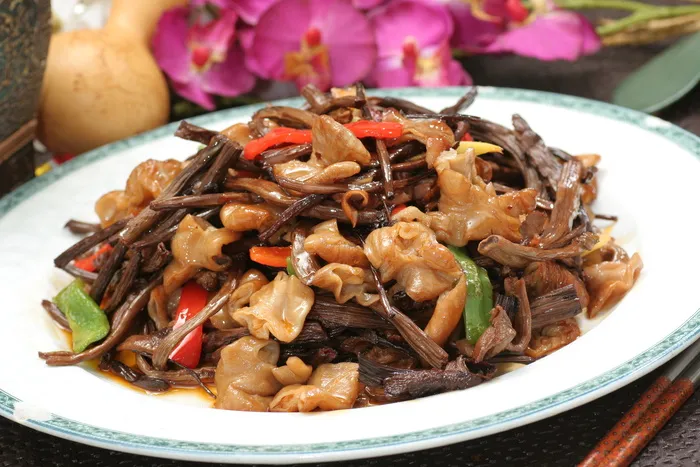 茶菇肥肠  38元 (4)