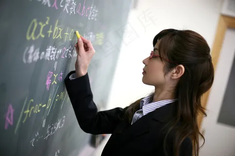 高清女老师讲课图片下载 高清女老师讲课图片下载
