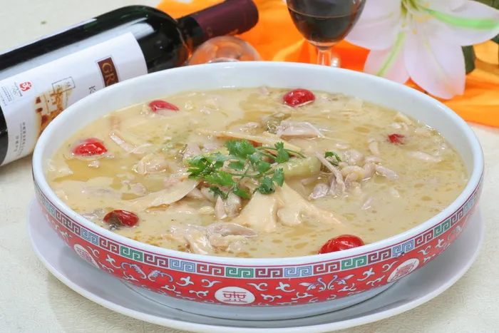 秘制酸汤鸡 (1)