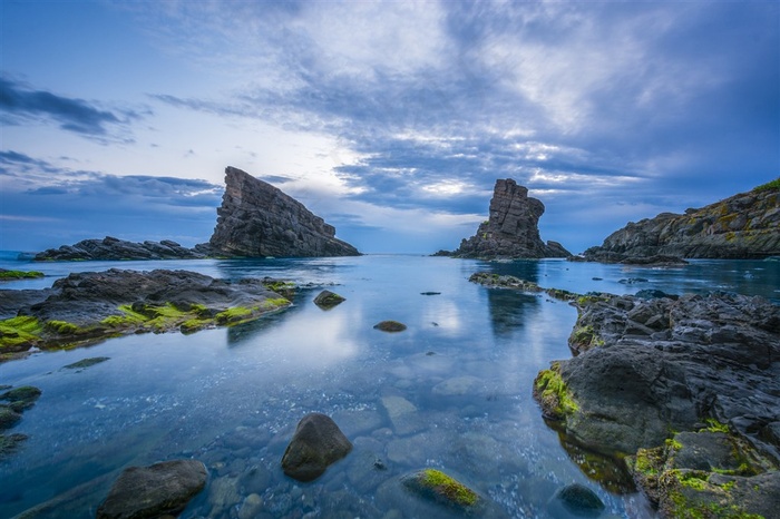 高清唯美海边礁石风景图片