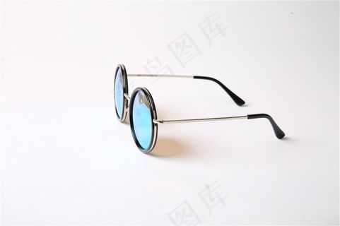 炫酷有气质的墨镜高清图 炫酷有气质的墨镜高清图