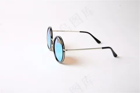 炫酷有气质的墨镜高清图 炫酷有气质的墨镜高清图