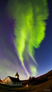 绿色极光壁纸图片