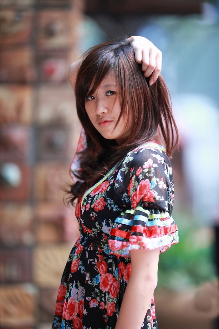 校园学生美女图片下载