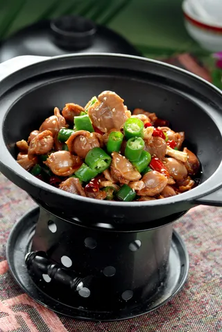 干锅美食焖锅湘菜麻辣香辣纸锅干锅郡肝