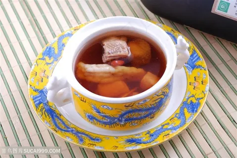 炖天麻炖乳鸽 炖天麻炖乳鸽