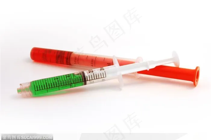 医疗器材-交叉放着的注射器