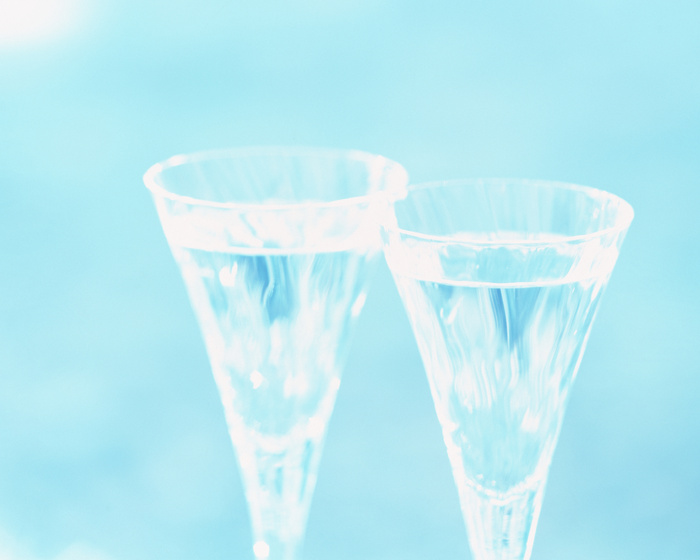 酒白酒两杯
