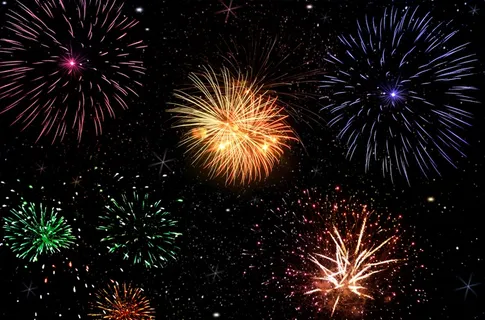 除夕夜空烟花爆竹图片 除夕夜空烟花爆竹图片