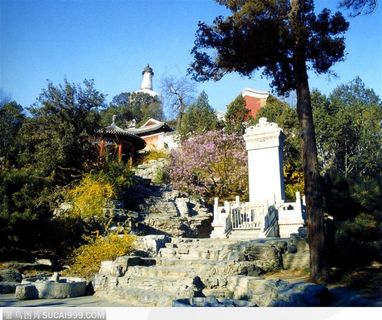 北海琼岛春阴碑