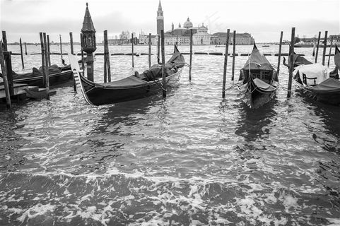 黑白木船海景风景画