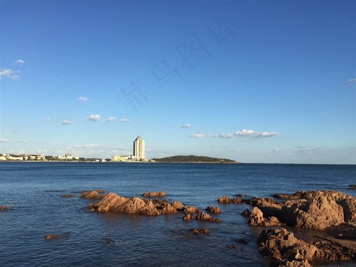 蓝天下的青岛