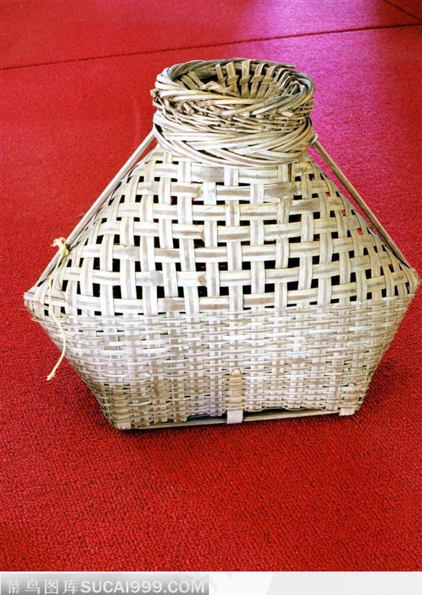 竹编鱼篓