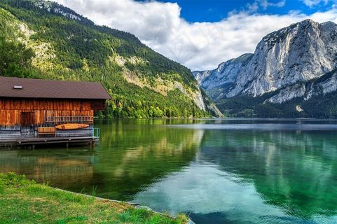 连绵起伏的山峦高清摄影图片