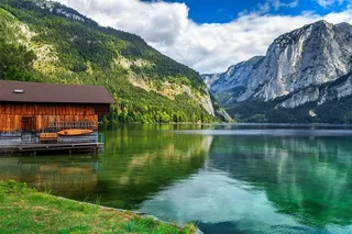 连绵起伏的山峦高清摄影图片