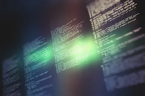 创意时尚绿色光效字母代码科技背景高清图片 创意时尚绿色光效字母代码科技背景高清图片