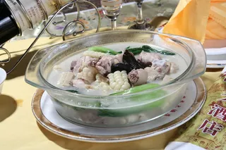 玉米仔鸡炖26元