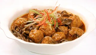 01 豆渣丸子炖山蘑 保府人家