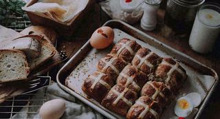 面包全麦烘焙蛋糕，美食鸡蛋粗粮甜品摄影图