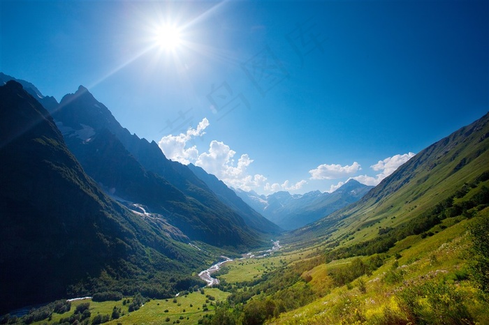 高山林立山川秀美高清摄影图片素材