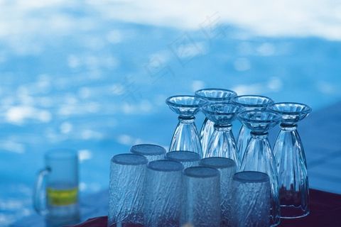 玻璃杯图片