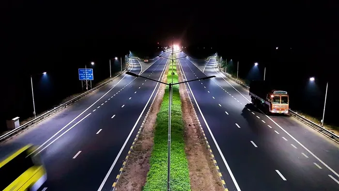 笔直的公路素材大图