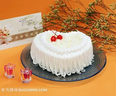 奶油水果心形蛋糕