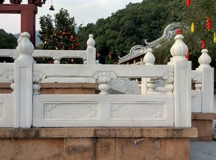 汉白玉石雕栏杆