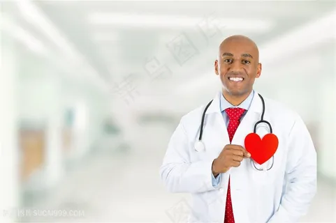 职业人物拿心的医生图片 职业人物拿心的医生图片