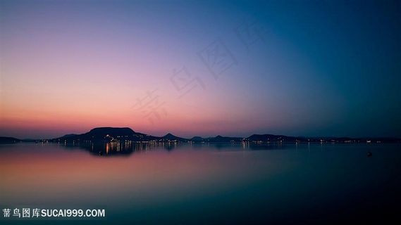 黄昏湖畔美景壁纸