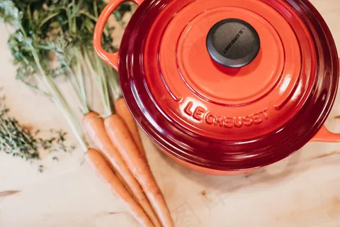 红色陶瓷砂锅图片 红色陶瓷砂锅图片