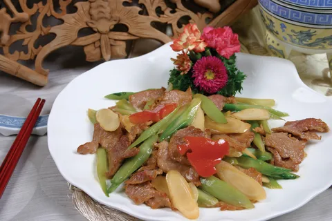 鲜人参兰度牛仔肉 鲜人参兰度牛仔肉