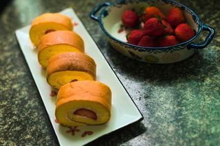 蛋糕店小蛋糕慕斯美食甜品图片